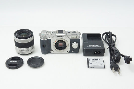 美品 PENTAX Q10 ズームレンズキット [標準ズーム 02 STANDARD ZOOM]  ミラーレス一眼カメラ シルバー 260728ag