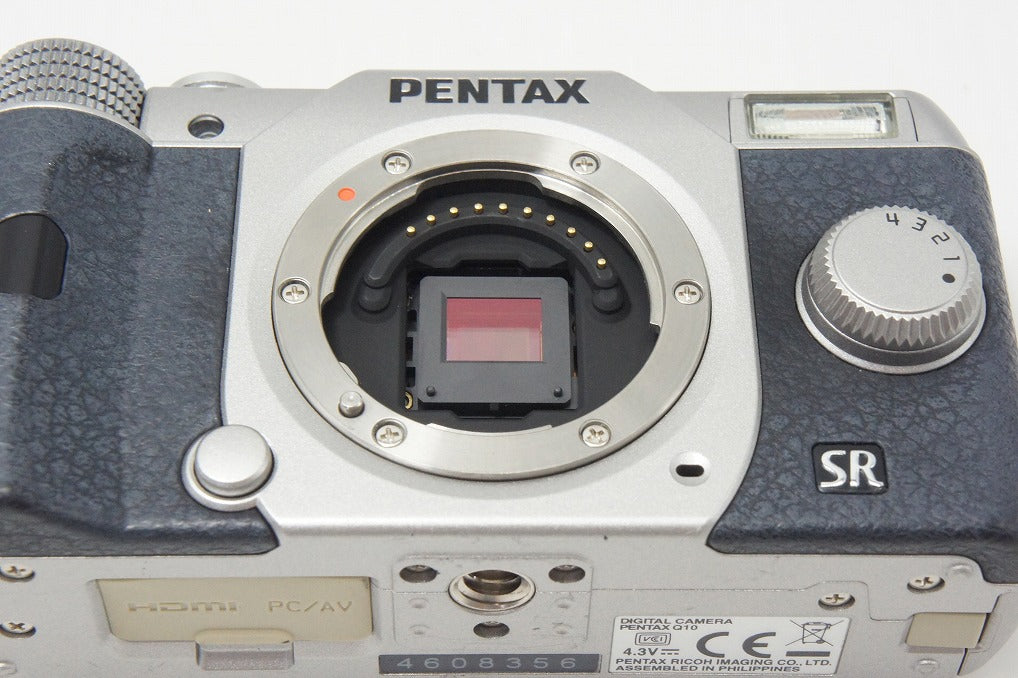 美品 PENTAX Q10 ズームレンズキット [標準ズーム 02 STANDARD ZOOM]  ミラーレス一眼カメラ シルバー 260728ag