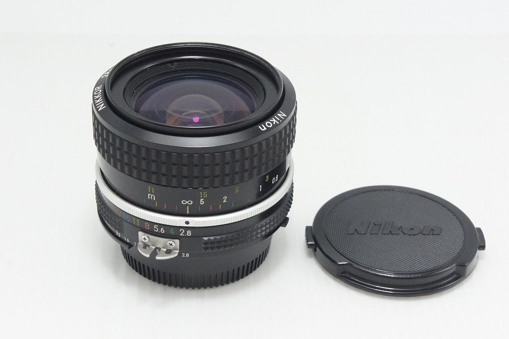 良品 Nikon ニコン Ai Nikkor 28mm F2.8 MF Fマウント 単焦点レンズ 260728ae