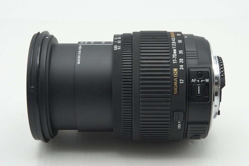 良品 SIGMA シグマ 17-70mm F2.8-4.5 DC MACRO HSM Nikon ニコン Fマウント APS-C ズームレンズ フード付 260115z