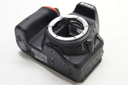 良品 Nikon ニコン D5500 ボディ デジタル一眼レフカメラ 250715a【アルプスカメラ】