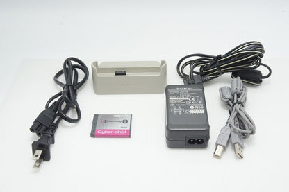 良品 SONY ソニー Cyber-shot DSC-T1 コンパクトデジタルカメラ シルバー 260803n