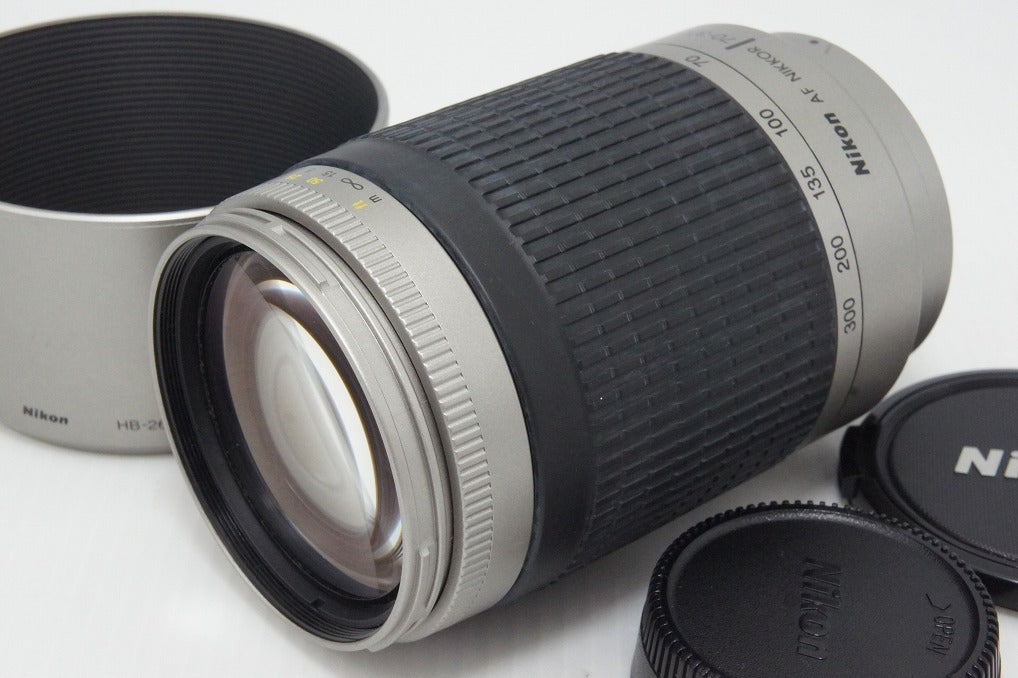 Nikon ニコン AF ZOOM NIKKOR 70-300mm F4-5.6G シルバー ズームレンズ フード付 260424m