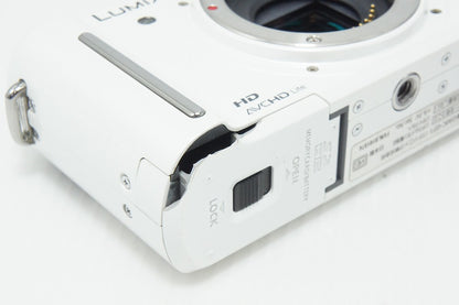 Panasonic パナソニック LUMIX DMC-GF1 ボディ ミラーレス一眼カメラ ホワイト 260425ab