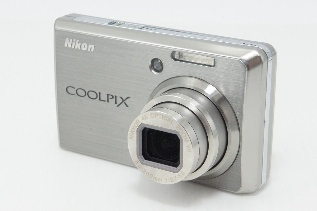 Nikon ニコン COOLPIX S600 コンパクトデジタルカメラ チタンシルバー