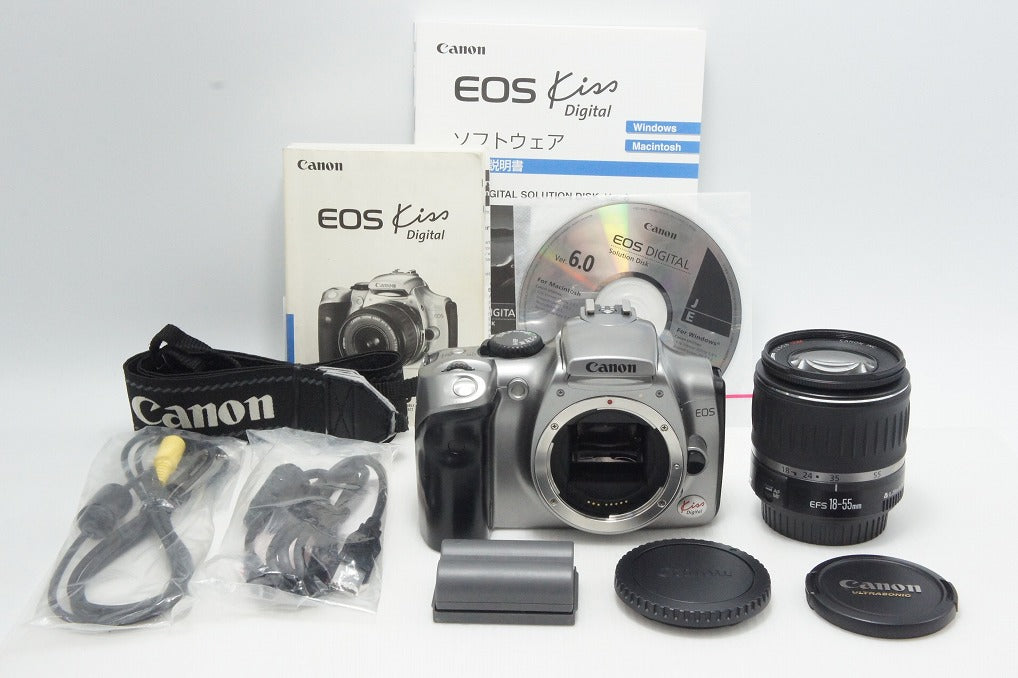 Canon キヤノン EOS Kiss Digital レンズキット (EF-S 18-55mm USM) デジタル一眼レフカメラ シルバー 260804b