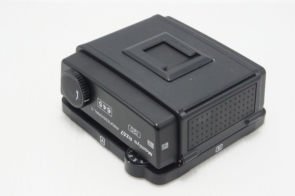 美品 Mamiya マミヤ RZ67 PROFESSIONAL II 645 120 フィルムバック 中判 遮光板 キャップ付 260804u