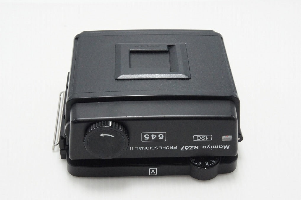 美品 Mamiya マミヤ RZ67 PROFESSIONAL II 645 120 フィルムバック 中判 遮光板 キャップ付 260804u