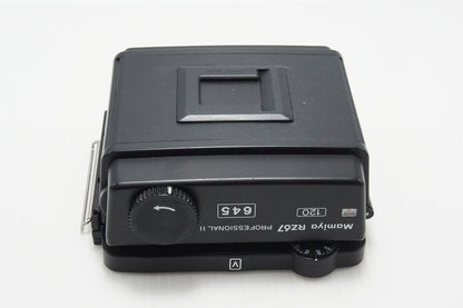 美品 Mamiya マミヤ RZ67 PROFESSIONAL II 645 120 フィルムバック 中判 遮光板 キャップ付 260804u
