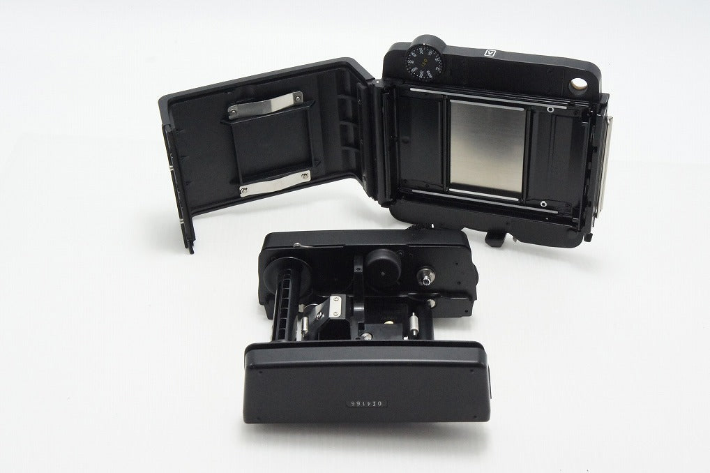 美品 Mamiya マミヤ RZ67 PROFESSIONAL II 645 120 フィルムバック 中判 遮光板 キャップ付 260804u