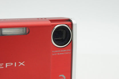 良品 FUJIFILM フジフィルム FinePix Z1 コンパクトデジタルカメラ レッド 260115t