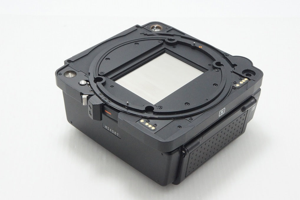 美品 Mamiya マミヤ RZ67 PROFESSIONAL II 645 120 フィルムバック 中判 ケース 遮光板 キャップ付 260804y