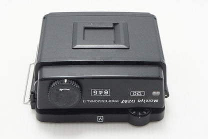 美品 Mamiya マミヤ RZ67 PROFESSIONAL II 645 120 フィルムバック 中判 ケース 遮光板 キャップ付 260804y