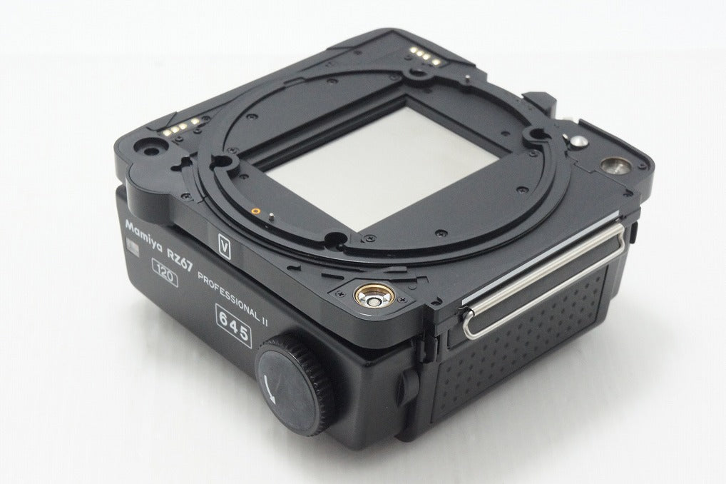 美品 Mamiya マミヤ RZ67 PROFESSIONAL II 645 120 中判 フィルムバック ケース 遮光板 キャップ付 260804w