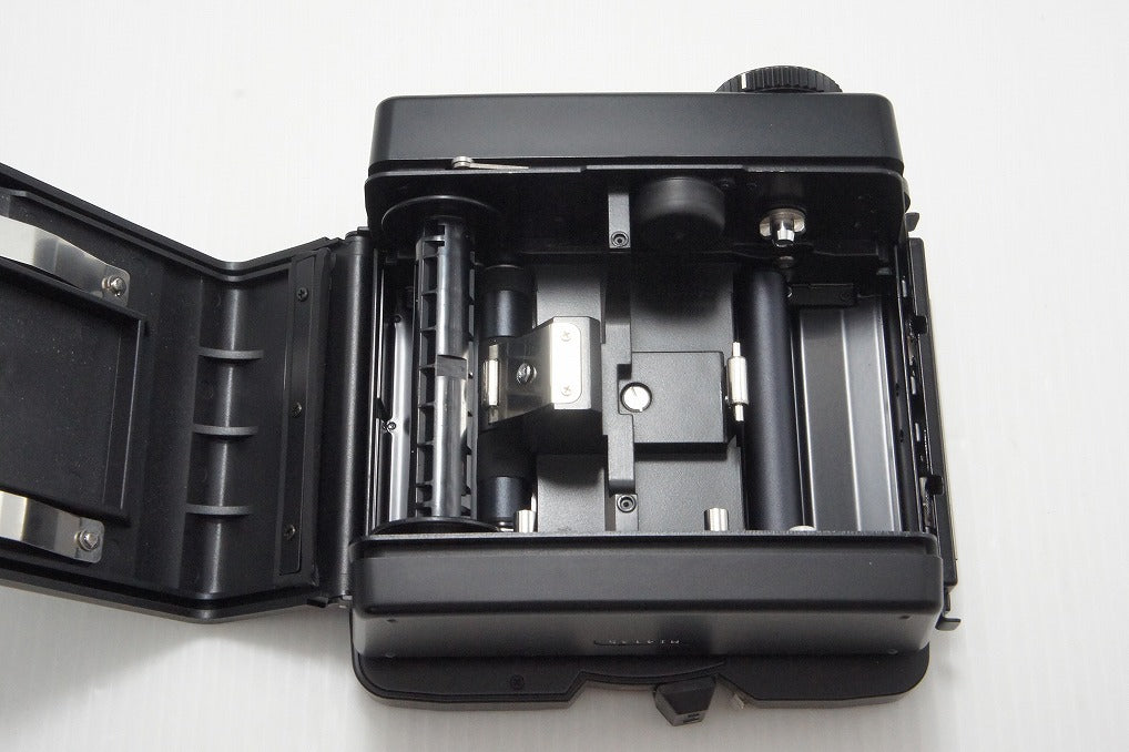美品 Mamiya マミヤ RZ67 PROFESSIONAL II 645 120 中判 フィルムバック ケース 遮光板 キャップ付 260804w
