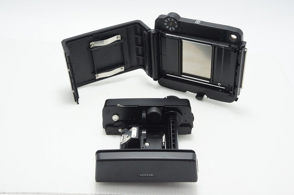 美品 Mamiya マミヤ RZ67 PROFESSIONAL II 645 120 中判 フィルムバック ケース 遮光板 キャップ付 260804v