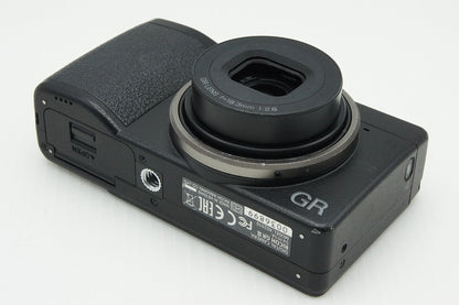 RICOH リコー GR III 24.2MP APS-C コンパクトデジタルカメラ 260116a
