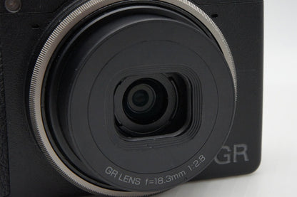 RICOH リコー GR III 24.2MP APS-C コンパクトデジタルカメラ 260116a