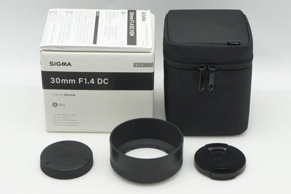 良品 SIGMA シグマ Art 30mm F1.4 DC HSM Canon キヤノン EFマウント APS-C 単焦点レンズ 元箱付 260116d