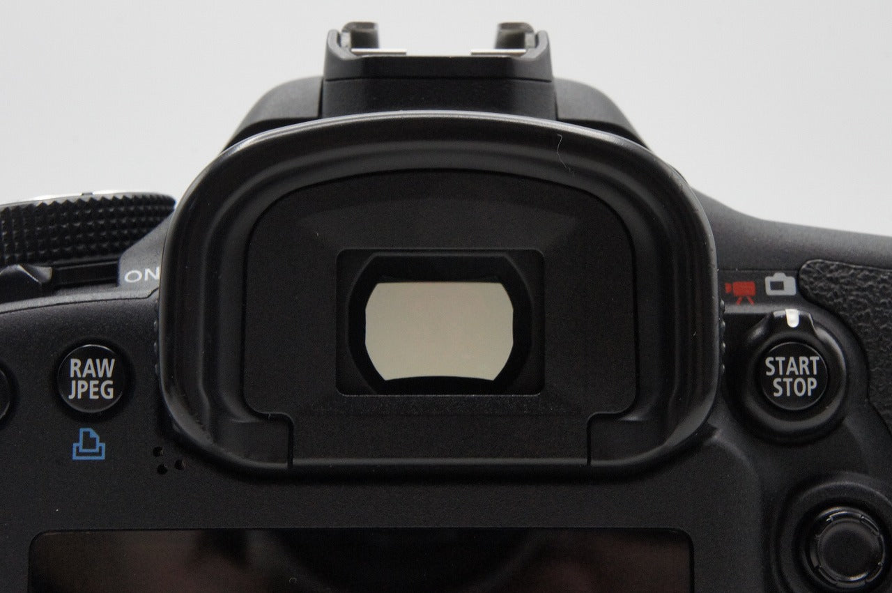 良品 Canon キヤノン EOS 7D ボディ デジタル一眼レフカメラ 260116g