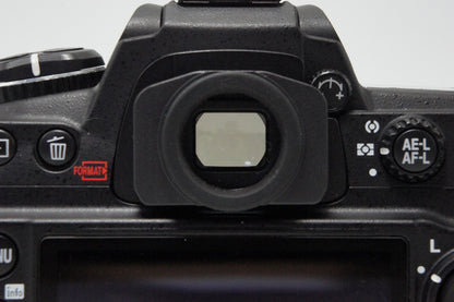 良品 Nikon ニコン D300 ボディ デジタル一眼レフカメラ 260427w