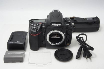 Nikon ニコン D700 ボディ デジタル一眼レフカメラ MB-D10 マルチパワーバッテリーパック付 260806ac