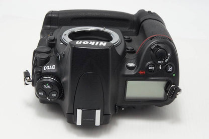 Nikon ニコン D700 ボディ デジタル一眼レフカメラ MB-D10 マルチパワーバッテリーパック付 260806ac
