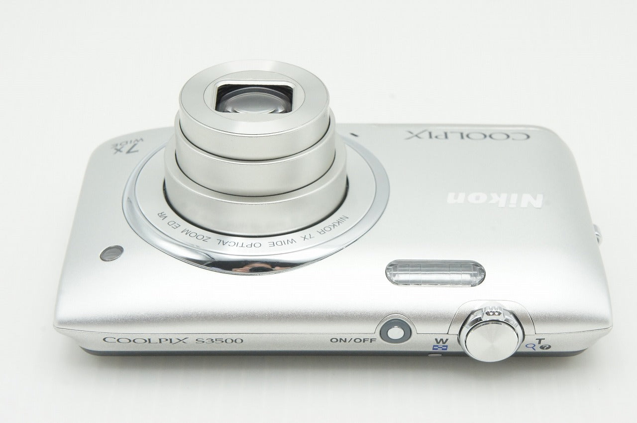 美品 Nikon ニコン COOLPIX S3500 コンパクトデジタルカメラ クリスタルシルバー 元箱付 260121b