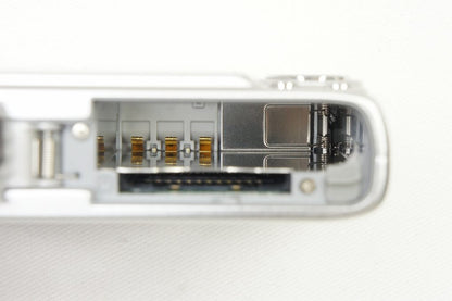 美品 CASIO カシオ EXILIM EX-Z100 コンパクトデジタルカメラ シルバー 元箱付 250719t