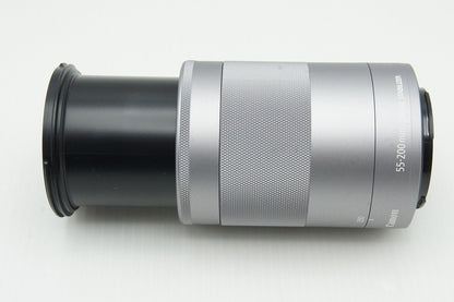 美品 Canon キヤノン EF-M 55-200mm F4.5-6.3 IS STM EF-Mマウント ズームレンズ シルバー 260121t
