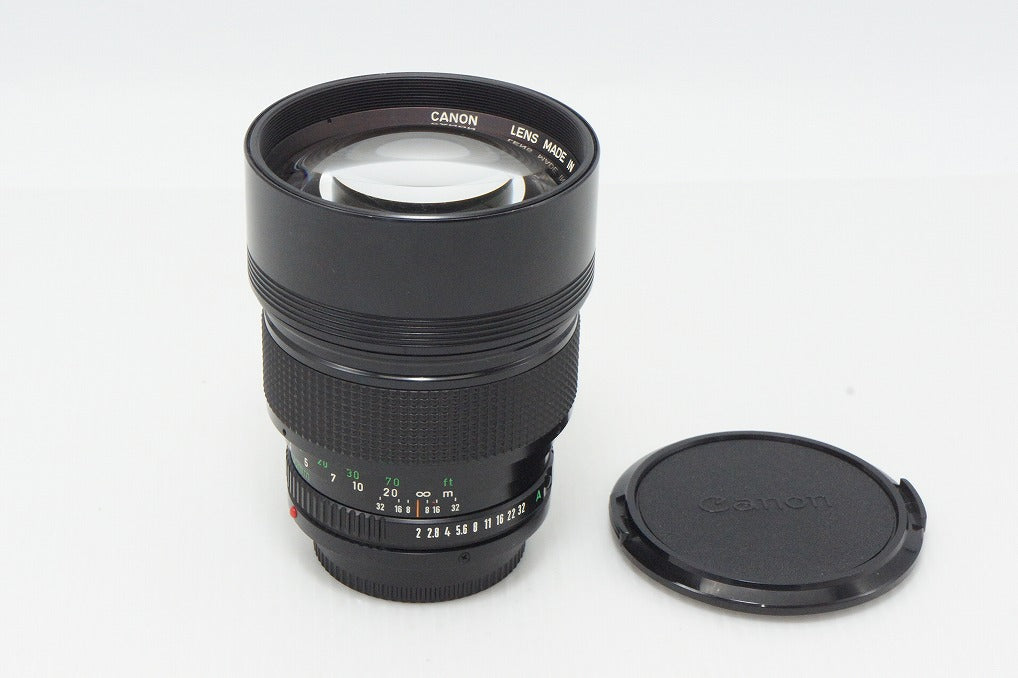 【美品+】Canon New FD 135mm f/2 ビルトインフード付 美品 Canon キヤノン NEW FD 135mm F2 ビルトインフード MF 単焦点