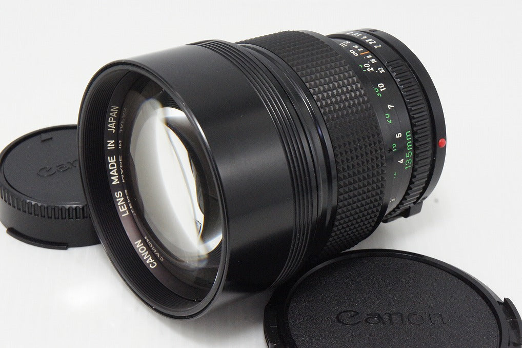 美品 Canon キヤノン NEW FD 135mm F2 ビルトインフード MF 単焦点