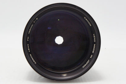 Excellent condition Canon NEW FD 135mm F2 Built-in Hood MF Prime Lens 260424s