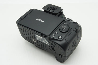 美品 Nikon ニコン D5200 ボディ + AF-S DX 18-55mm VR レンズキット デジタル一眼レフカメラ 260121u
