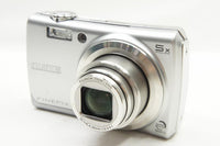 良品 FUJIFILM フジフィルム FinePix F100fd コンパクトデジタルカメラ シルバー 241127n