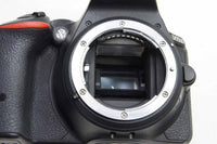 美品 Nikon ニコン D5500 + AF-S DX 18-55mm VR II レンズキット デジタル一眼レフカメラ 250719o