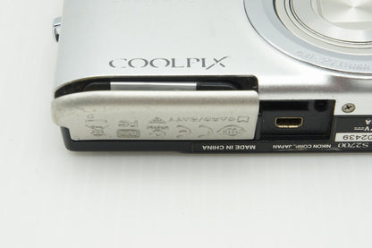 Nikon ニコン COOLPIX S2700 コンパクトデジタルカメラ シルバー 260121r