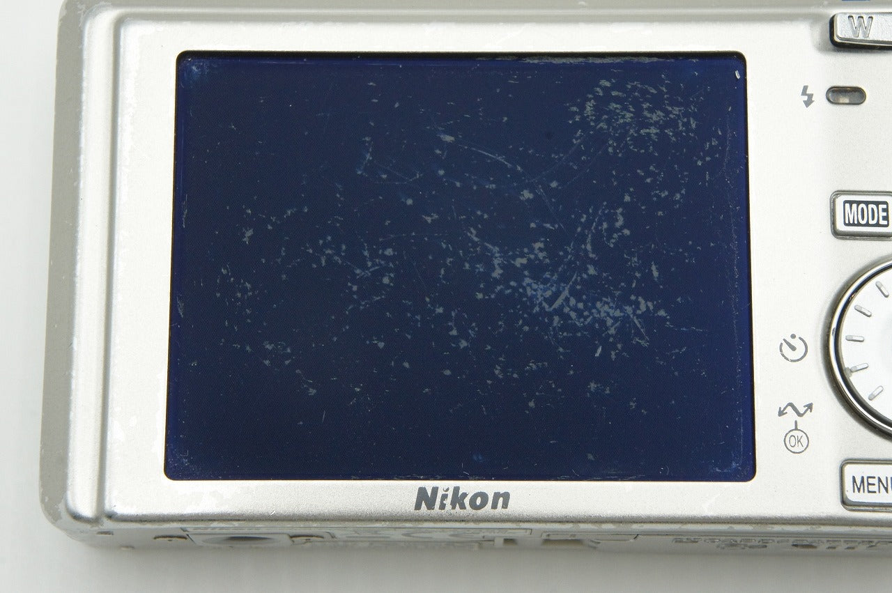 Nikon ニコン COOLPIX S500 コンパクトデジタルカメラ シルバー 260121n