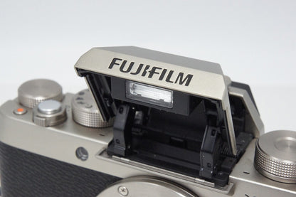 FUJIFILM フジフィルム X-T100 ボディ ミラーレス一眼カメラ シャンパンゴールド 260502ad