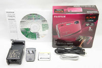 美品 FUJIFILM フジフイルム FinePix Z950EXR コンパクトデジタルカメラ ピンク 元箱付 241202l