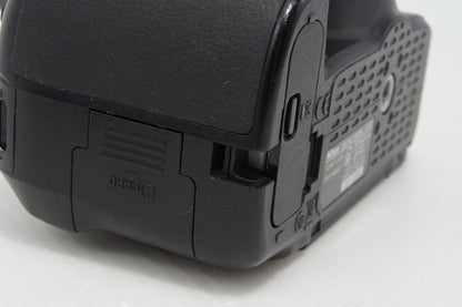 Nikon ニコン D5300 ボディ + AF-S DX 18-55mm VR II レンズキット デジタル一眼レフカメラ 260502z