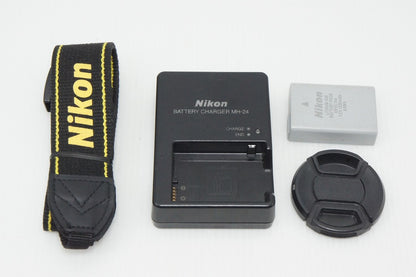 Nikon ニコン D5300 ボディ + AF-S DX 18-55mm VR II レンズキット デジタル一眼レフカメラ 260502z