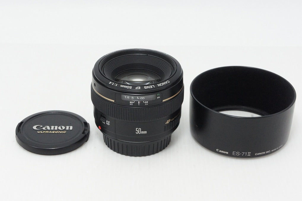 美品 Canon キヤノン EF 50mm F1.4 USM フルサイズ 単焦点レンズ フード付 260501o