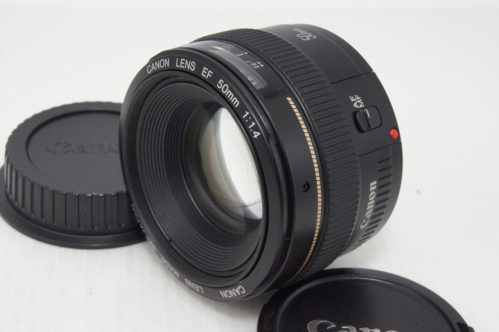 美品 Canon キヤノン EF 50mm F1.4 USM フルサイズ 単焦点レンズ フード付 260501o