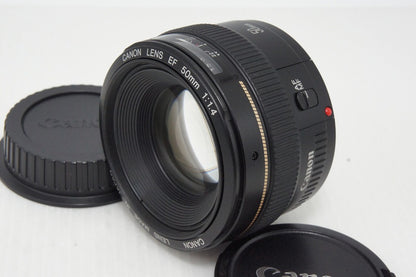 美品 Canon キヤノン EF 50mm F1.4 USM フルサイズ 単焦点レンズ フード付 260501o