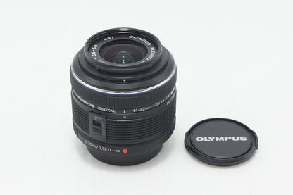 良品 OLYMPUS オリンパス M.ZUIKO DIGITAL 14-42mm F3.5-5.6 II R マイクロフォーサーズ ブラック ズームレンズ 260811x