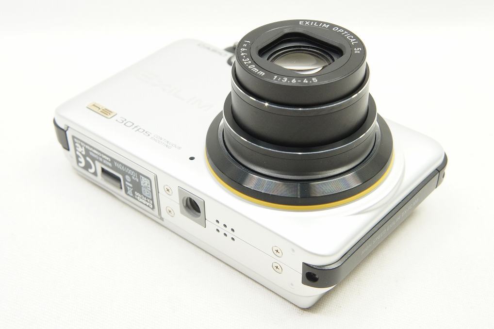 CASIO カシオ EXILIM EX-FC100 コンパクトデジタルカメラ ホワイト 元箱付 250509l