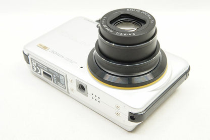 CASIO カシオ EXILIM EX-FC100 コンパクトデジタルカメラ ホワイト 元箱付 250509l