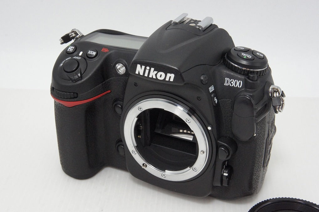 美品 Nikon ニコン D300 ボディ デジタル一眼レフカメラ 260501r