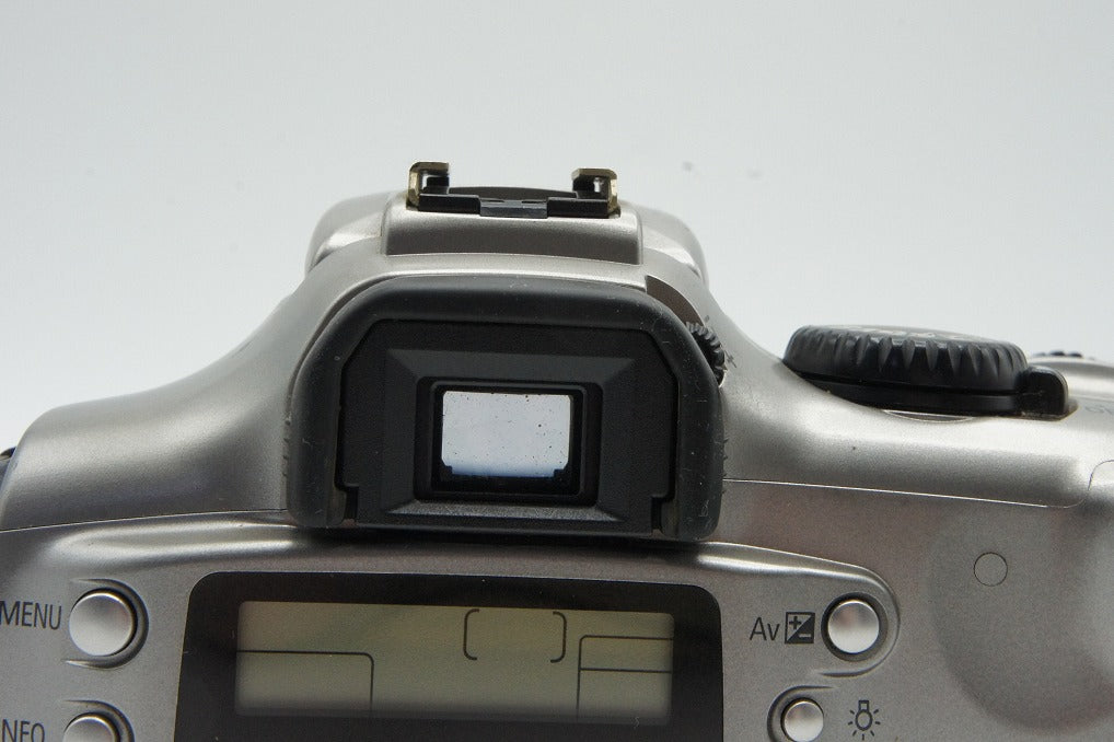 Canon キヤノン EOS Kiss Digital ボディ デジタル一眼レフカメラ シルバー 260123f